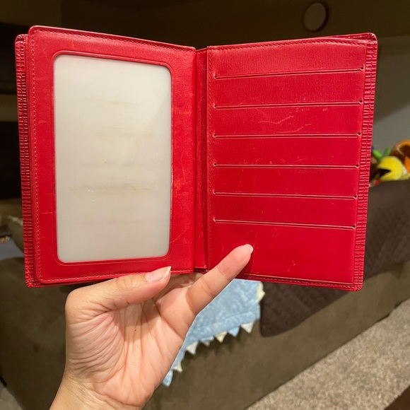 What a great function Auth Louis Vuitton wallet?! - Picture 8 of 15